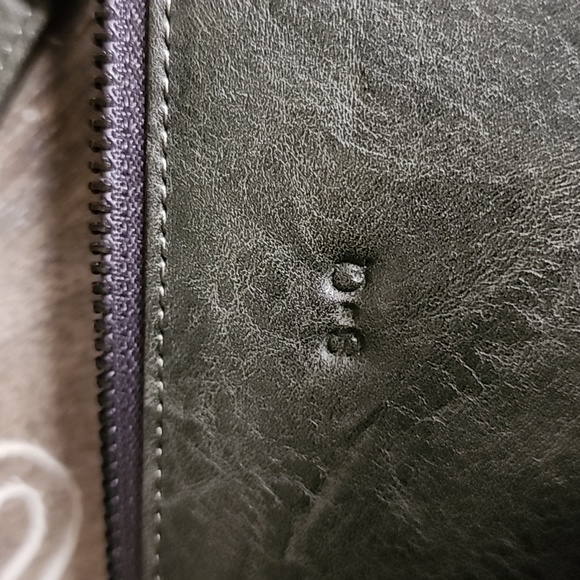 Crossbody Purse - Picture 3 of 9